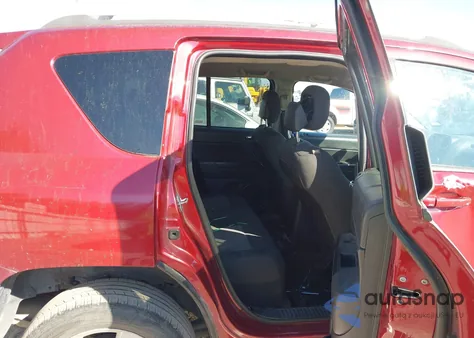 2016 Jeep Compass Sport z USA, uszkodzony, nr VIN 1C4NJCBA8GD688391